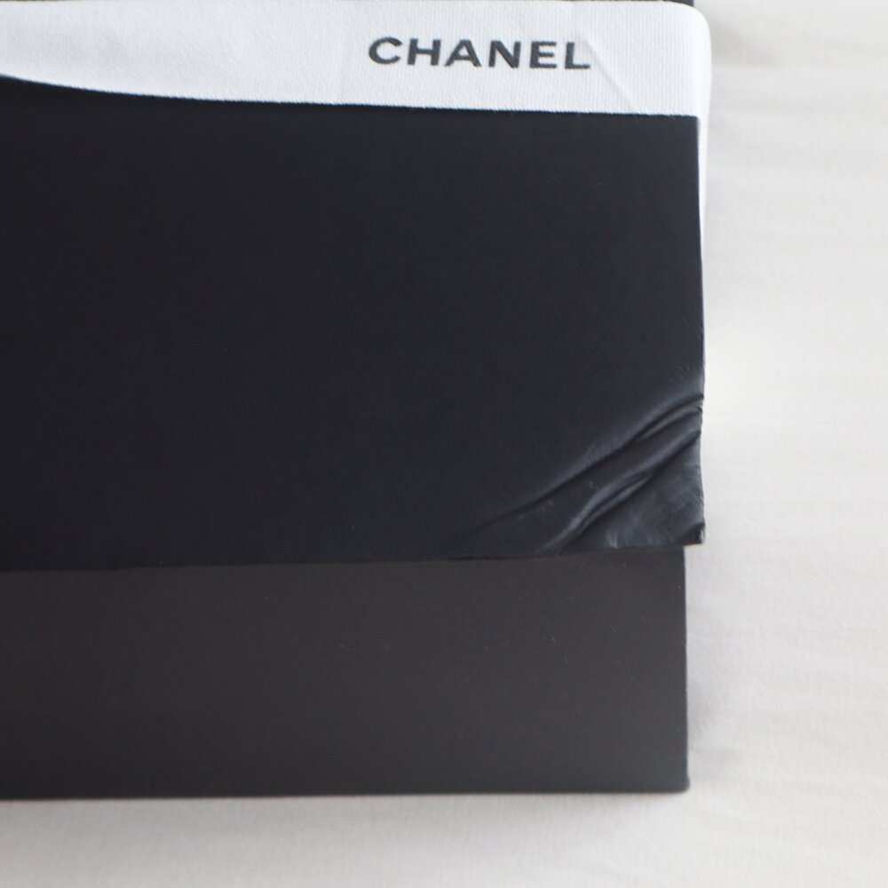 Chanel Box and Packaging - Picture 2 of 6